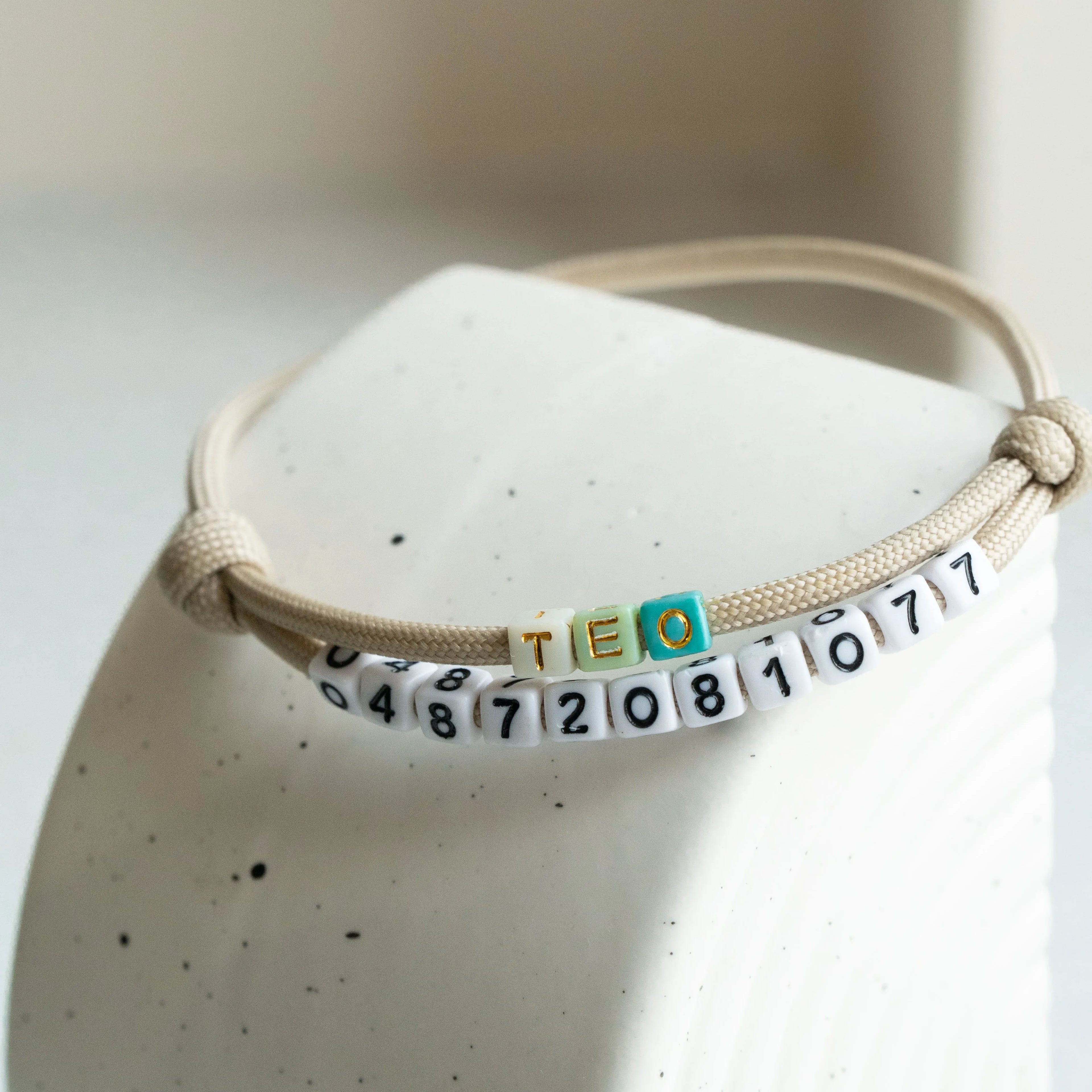 Adresówka z paracordu Psiumpel, dla Psa i dla Ciebie, spaceruj modnie i wygodnie