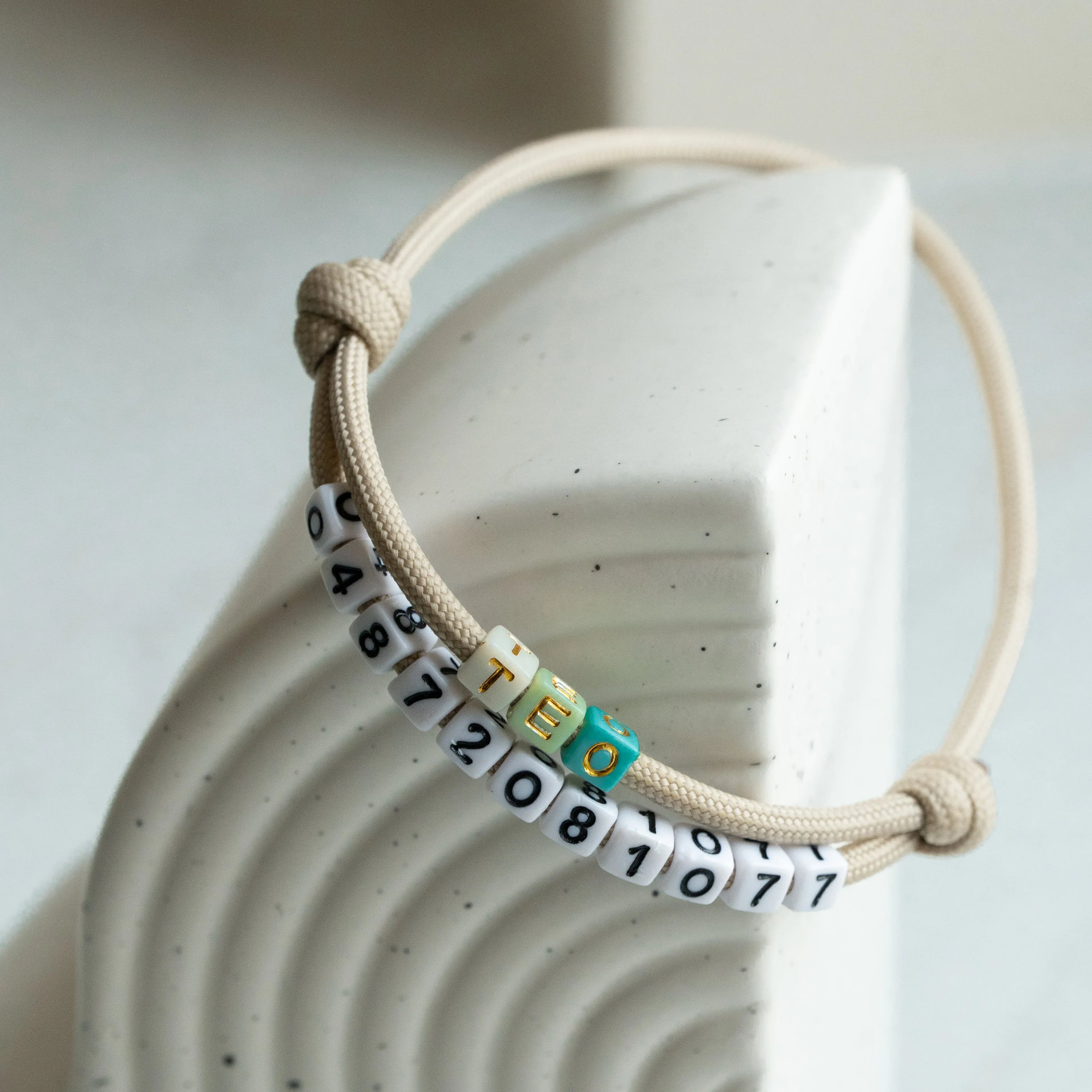 Adresówka z paracordu Psiumpel, dla Psa i dla Ciebie, spaceruj modnie i wygodnie