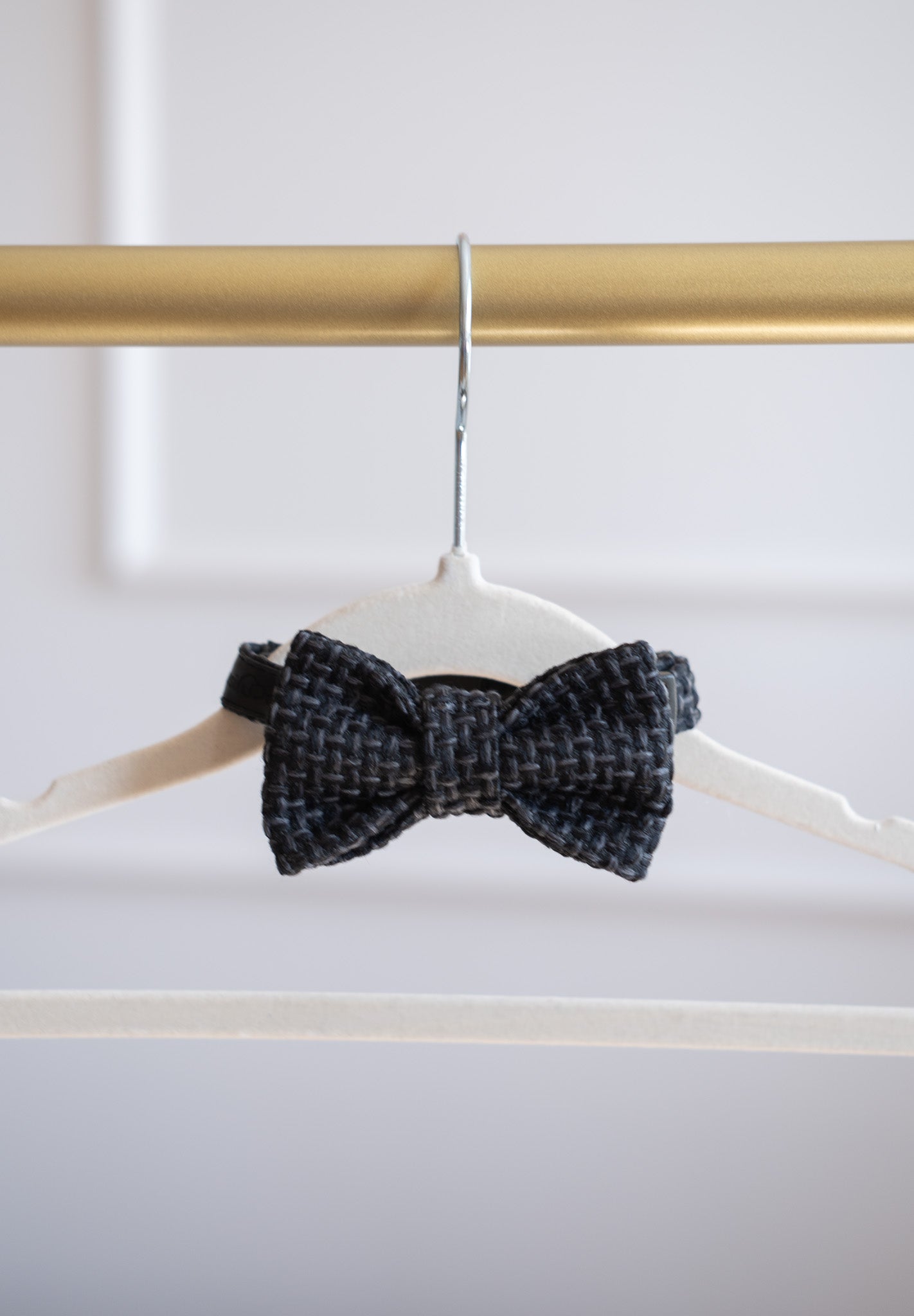 Kokarda/Mucha TWEED BLACK - dodatek do obroży i szelek